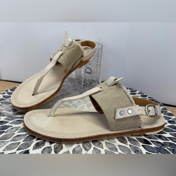 rag & bone Shoes - Rag & Bone Cream Sandals with T-Strap Design size 7.5